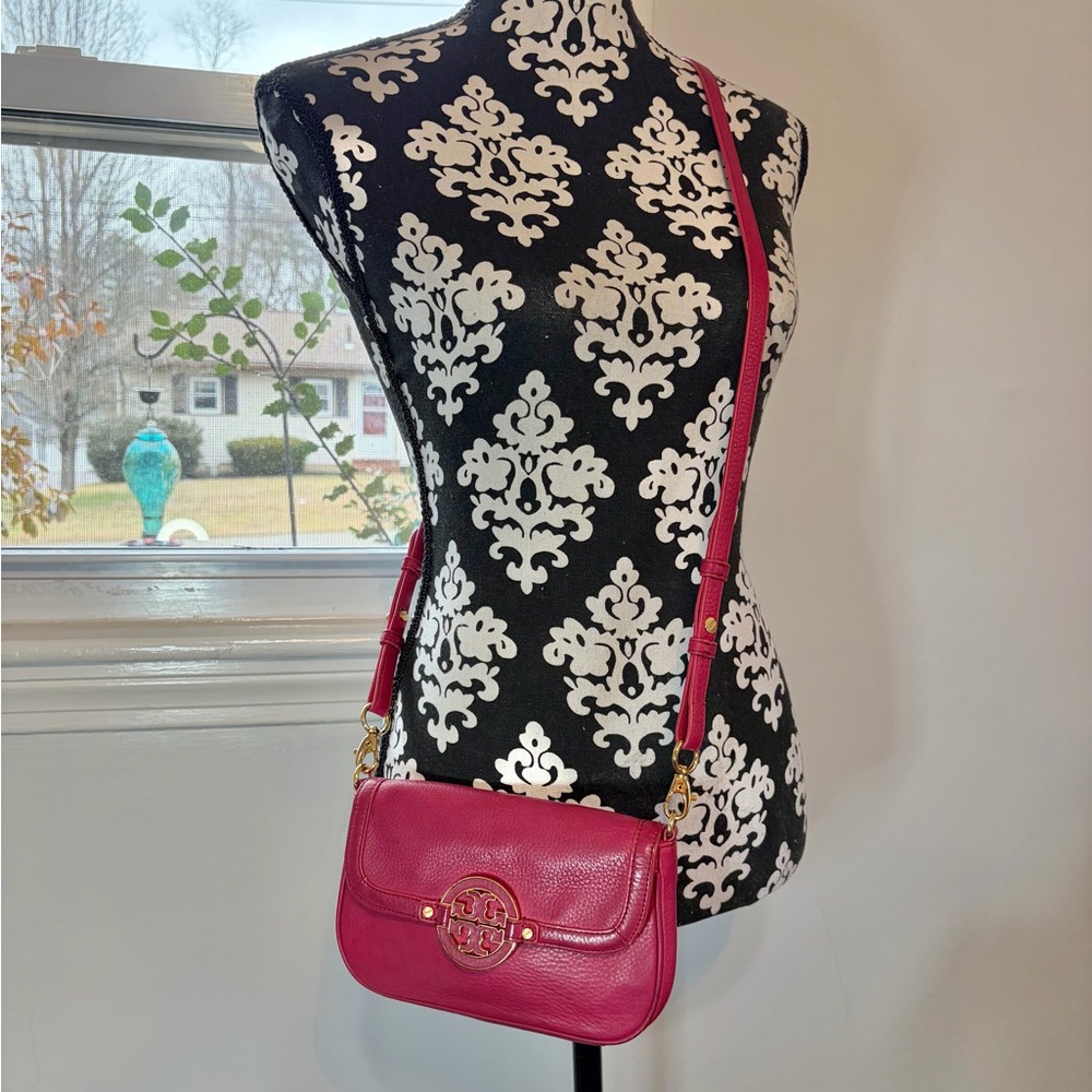 Tory Burch Magenta Pink Leather Amanda Crossbody Bag EUC - Picture 2 of 16